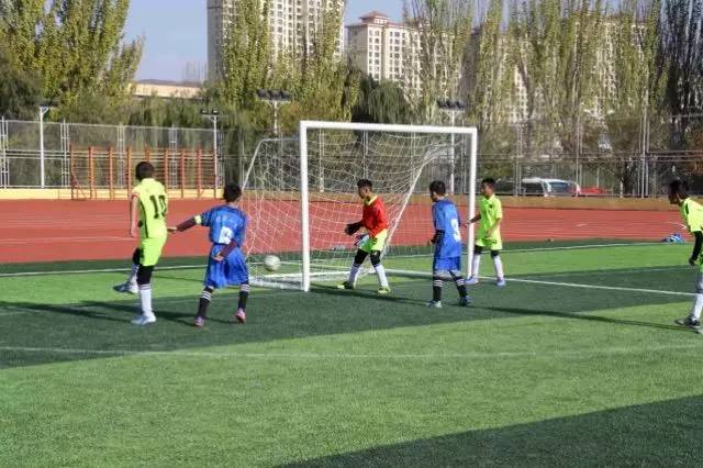 精彩的青少年足球比赛视频,厉害了参赛队伍高分拿下一等奖