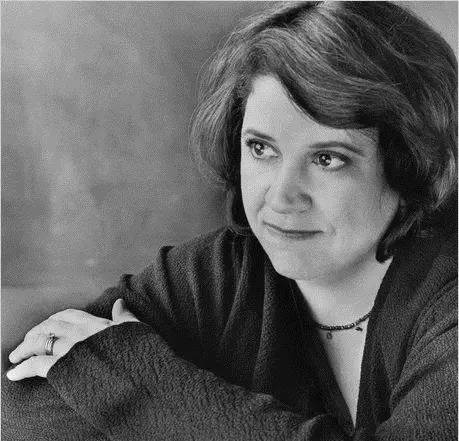 卡罗琳·帕克丝特|《巴别塔之犬》