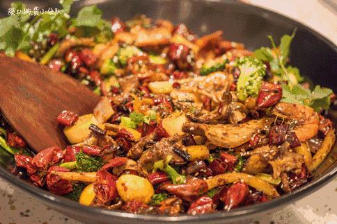 青岛麻辣香锅哪家好,青岛万象城傲翔麻辣香锅