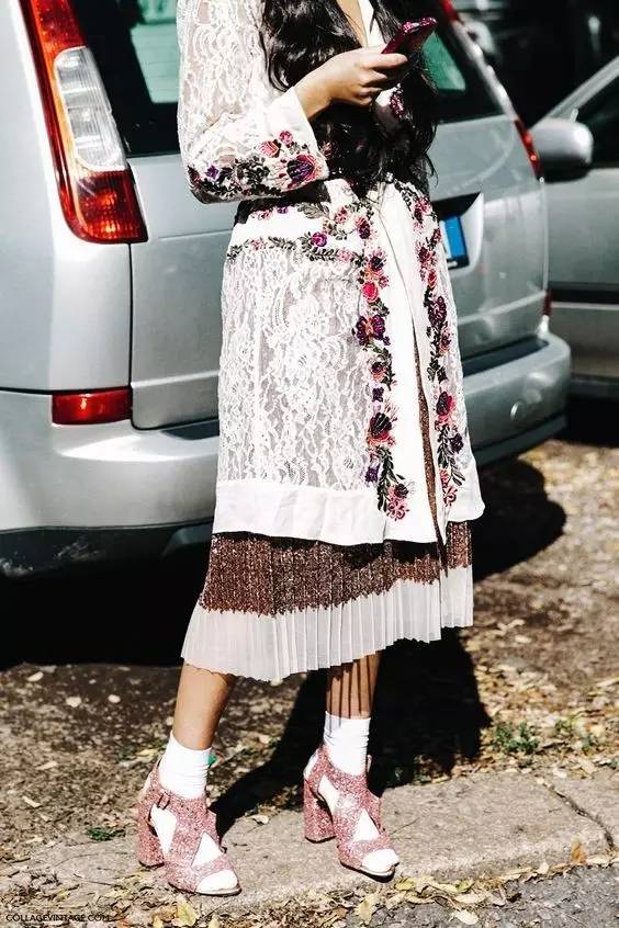 冬天穿的超厚袜子好搭配,冬天时尚袜子穿搭