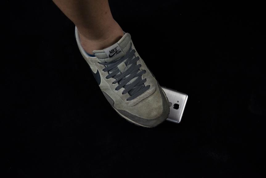 高品质助力5C，遭花样虐待后竟全身而退