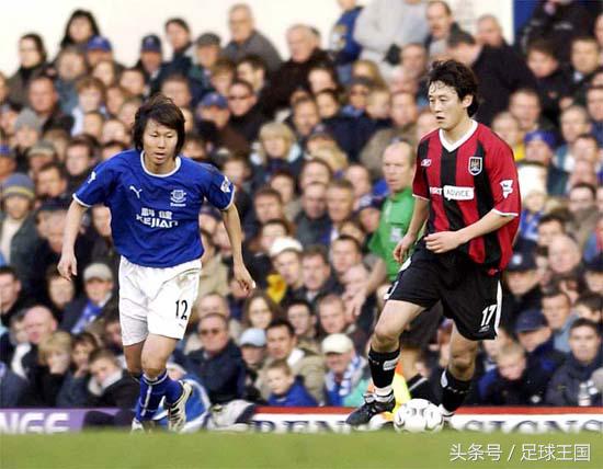 李铁怒怼外界批评足球解说员王涛,抨击国足