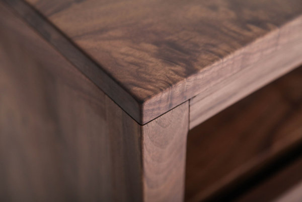 黑胡桃木和榉木松木都有什么区别,黑胡桃木榆木松木橡木白蜡木