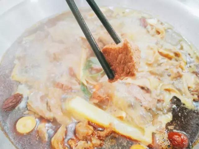 不吹牛牛肉是真牛肉吗,不吹牛的牛肉火锅