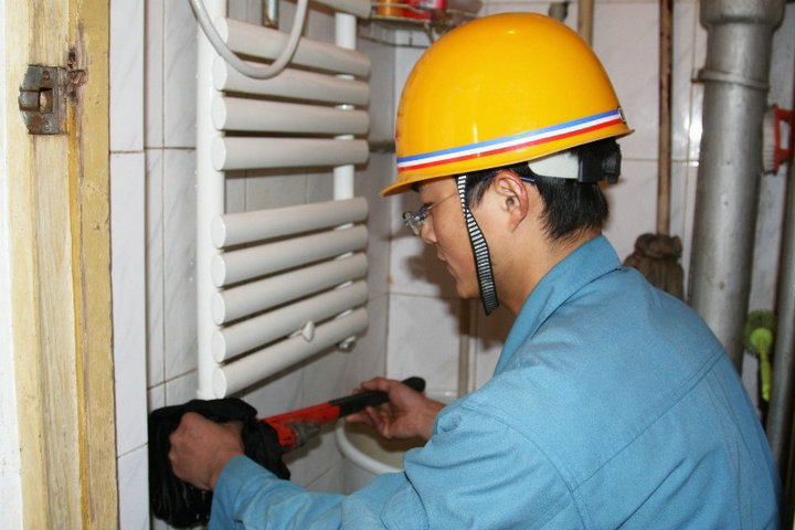 钢制暖气片用镁棒有用吗,铝制暖气片优缺点