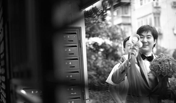 伴娘整蛊新郎的招数,婚礼小游戏整蛊新郎新婚夜