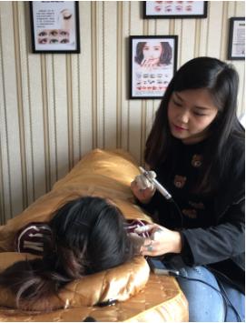 纹绣铁娘子王婷：用小针尖绣出大人生