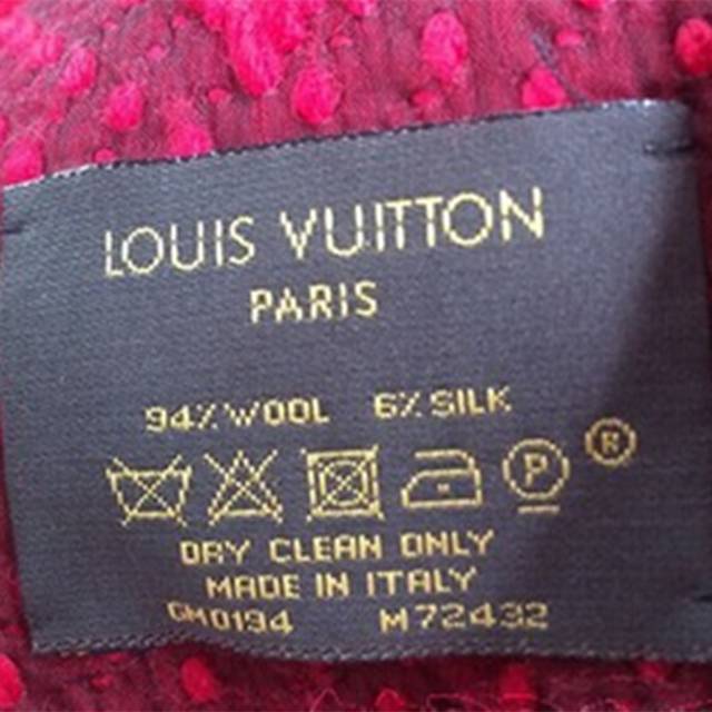 LV围巾霸屏时尚圈多年，是正品还是高仿就看它了！