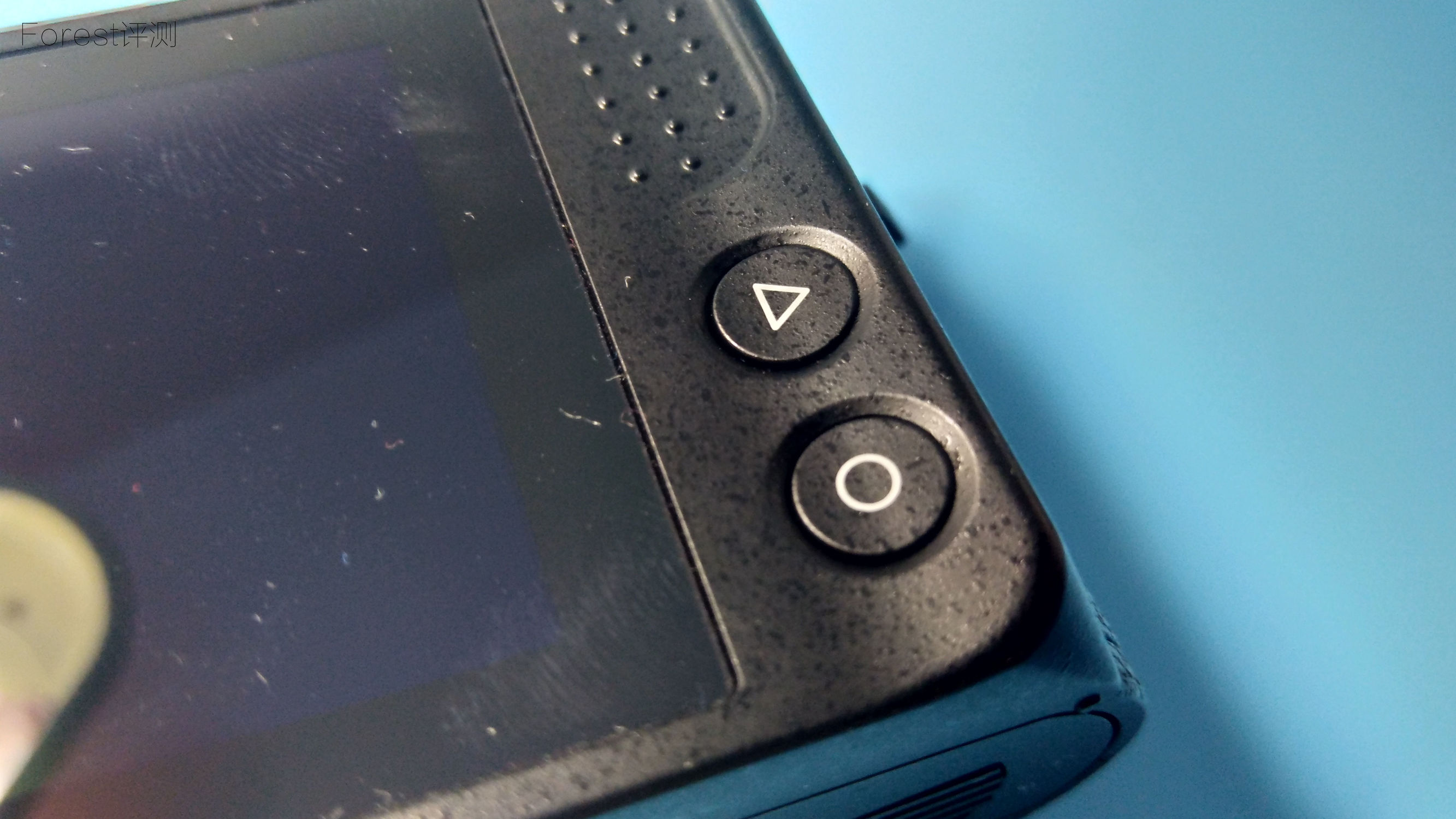 4k运动相机和小蚁微单哪个好,小蚁微单12-40镜头一般是拍什么