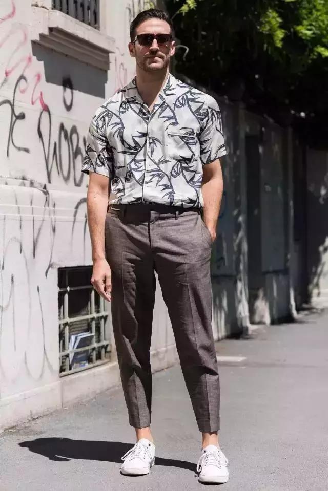 男装痞帅街拍西装杀,街拍成熟男装搭配图