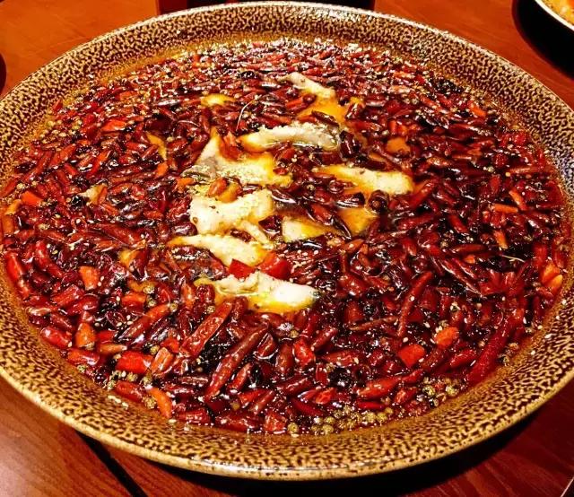 深秋不知何处去巴蜀映巷任你行