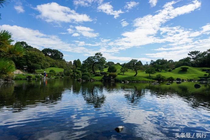 酷ma萌陪伴机器人熊本熊,酷ma萌和熊本熊