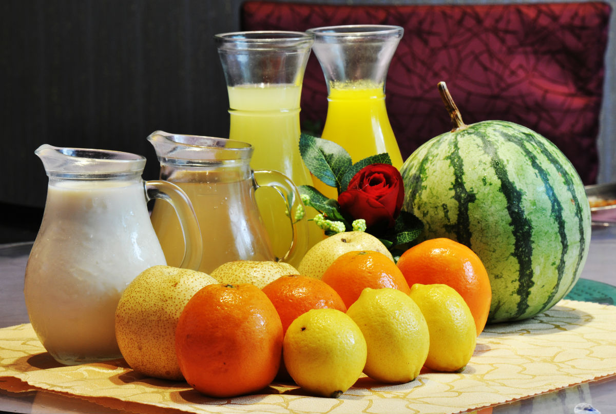 登山后大腿肌肉酸痛跑步能排酸吗,高强度爬山以后如何避免肌肉酸痛