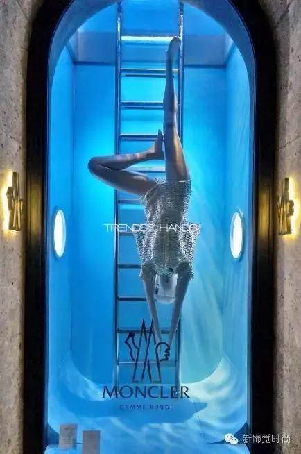 高级感户外橱窗,户外品牌橱窗