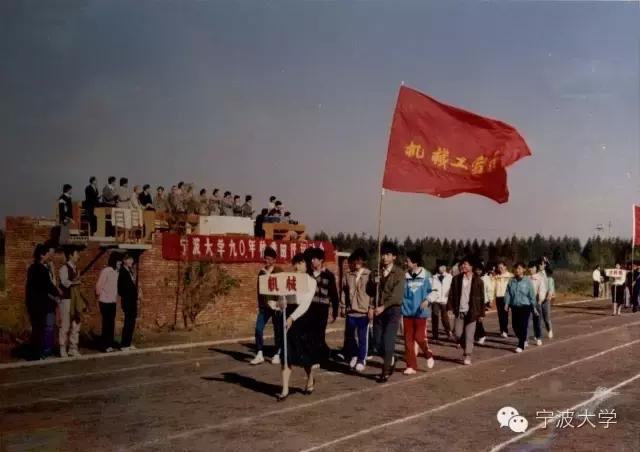 这个地方30年前真的很繁华,宁大回忆