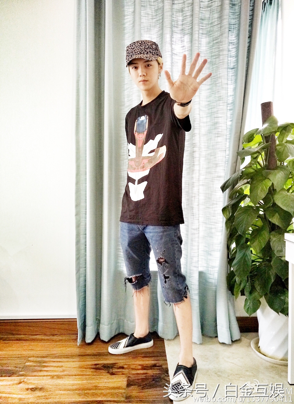 鹿晗穿破洞裤,鹿晗穿秋裤完整版