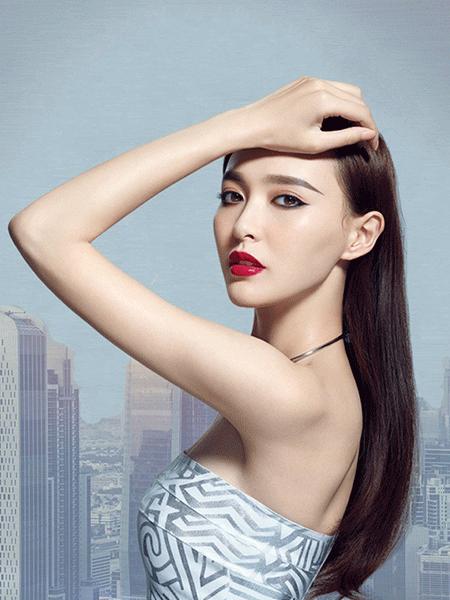 口红色号太多不会选？其实看唐嫣就对了！