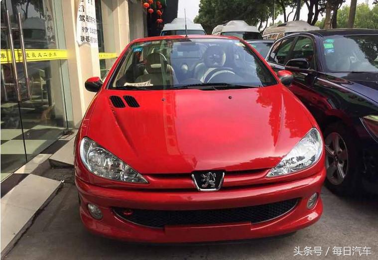 小伙买车给女朋友却分手了,小伙买跑车女友酝酿离开