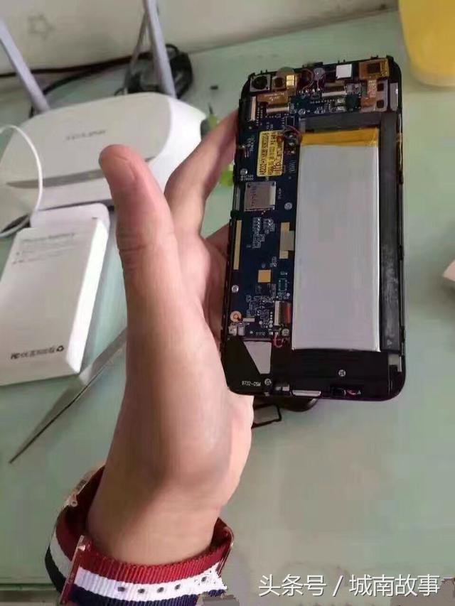 淘宝上的全新苹果手机有什么猫腻,淘宝上卖的全新iphone7