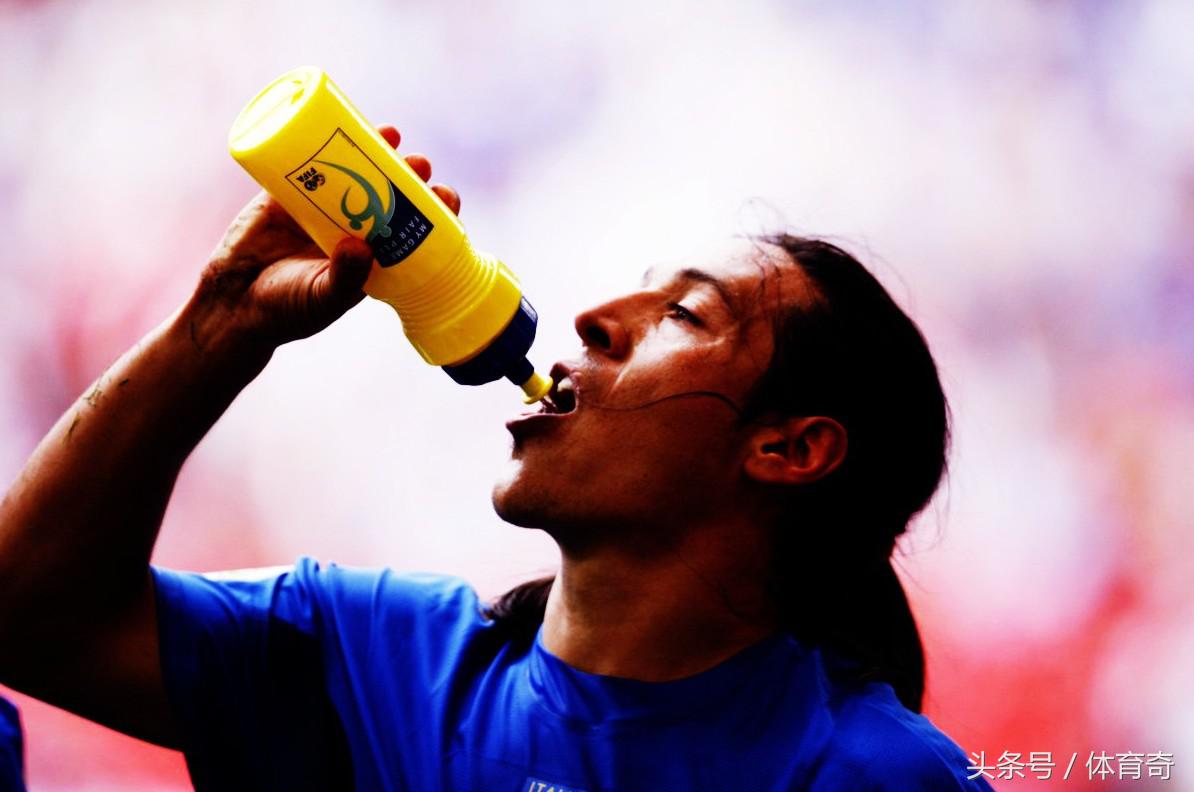 蓝色的探戈上海,蓝色的探戈谁写的