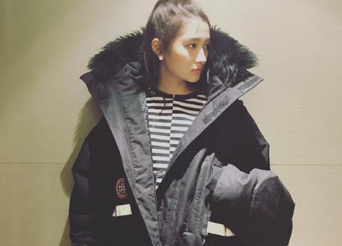 关晓彤一件大衣2万，马伊琍一个包一两万，娱乐圈的消费观学不来