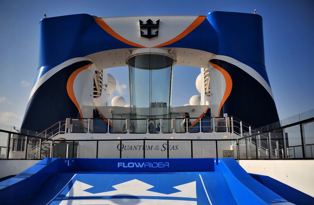 皇家加勒比海洋量子号,亚洲最大邮轮海洋量子号视频