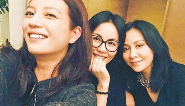 王菲成龙陈坤那英黄晓明马云李连杰，赵薇如何让朋友圈市值破万亿