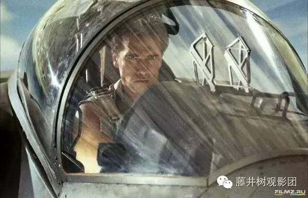 川普年轻时巅峰帅照,川普成名史简介