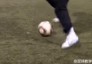 日本足球青训控球必练,足球怎么练习运球速度和控球稳定