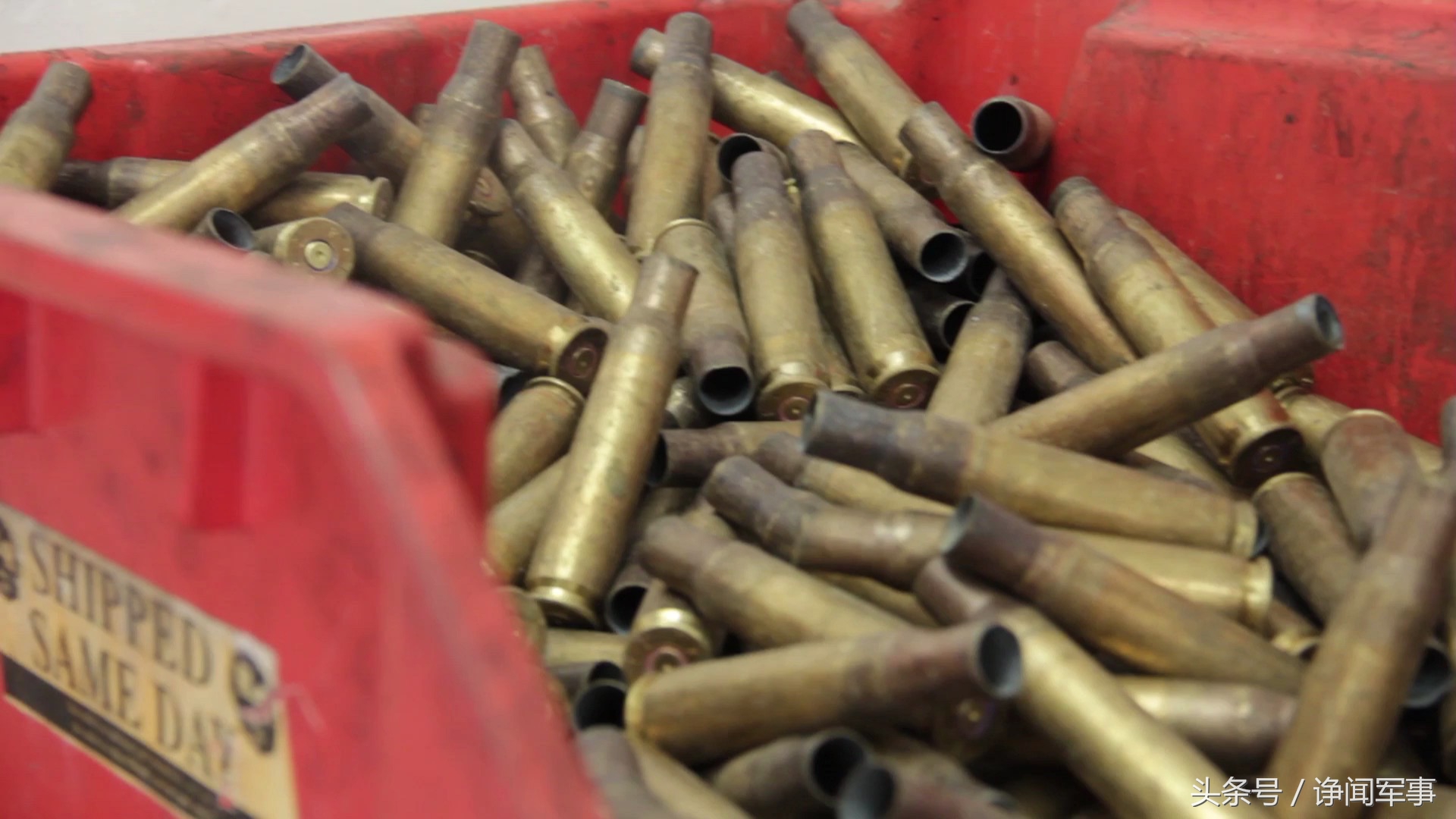 弹壳做的开瓶器,12.7毫米子弹开瓶器