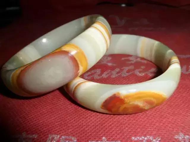 阿富汗玉和和田玉的区别,有关阿富汗玉的小知识