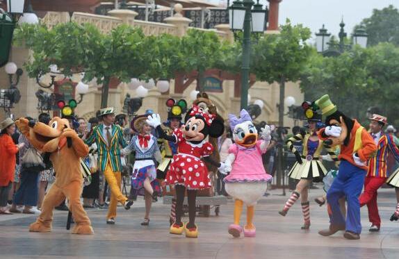 一个香港人眼中的上海迪士尼乐园，最后一点值得反省