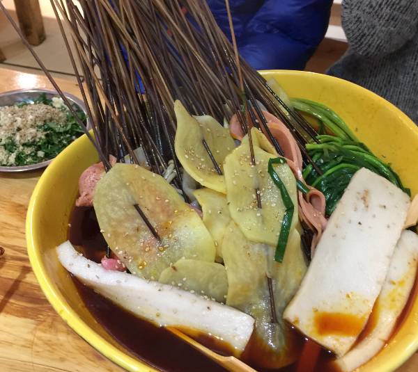 山城辣妹子有什么好吃的,走过山城