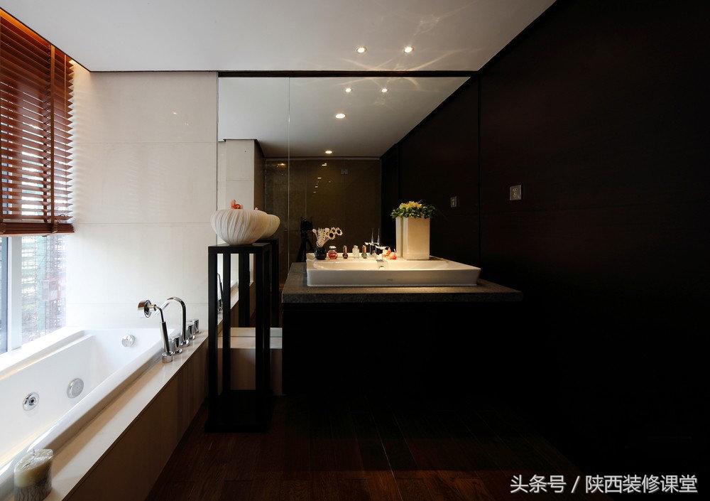 大面积复式样板房,一套精装样板房即将落地