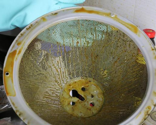 简单快速有效的清洗油烟机的方法,十年保洁教你清洁厨房