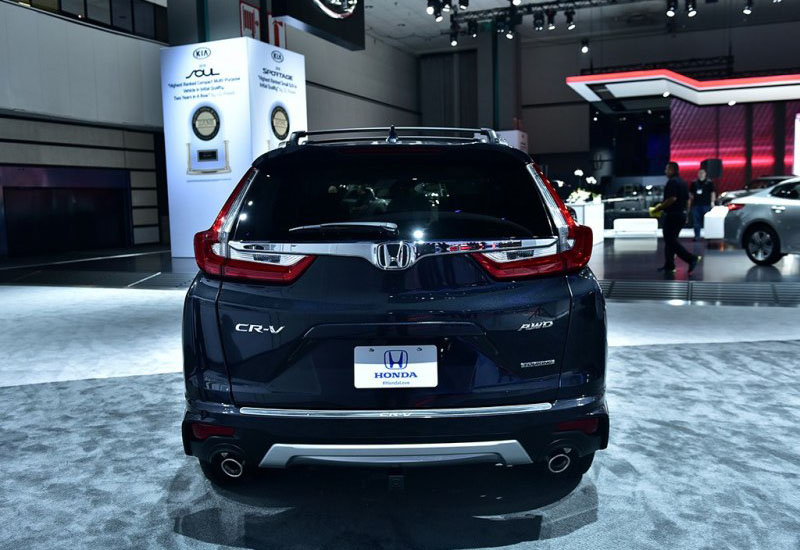 全新一代CR-V发布，搭载1.5T涡轮增压发动机，前脸全变样