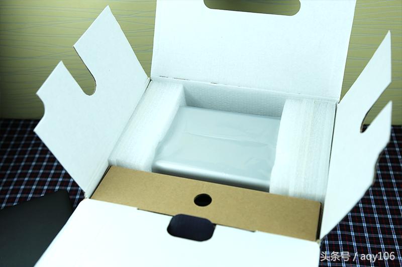 沉浸式体验22款univ尊贵版,沉浸式体验b级房车