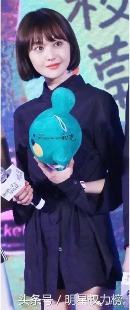 实拍偶遇陈伟霆赵丽颖张艺兴,赵丽颖陈伟霆卡通