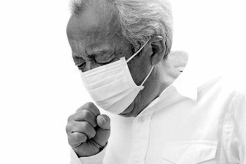 老年肺炎抗菌原则及治疗,老年肺炎患者的护理案例分析题