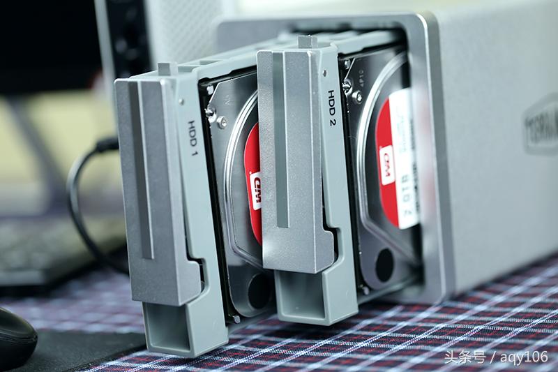 体验简单直接的TerraMasterD2-310