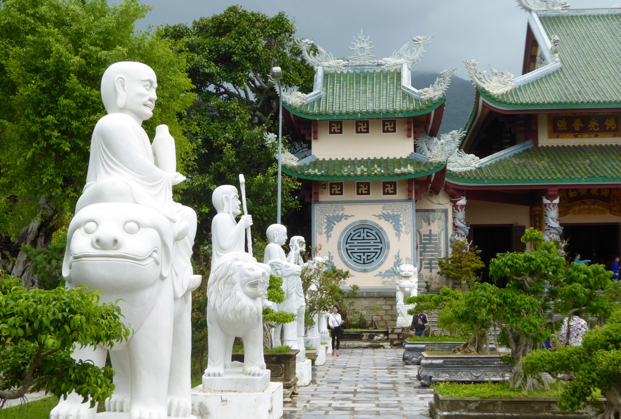 越南岘港,越南乌云密布暴雨