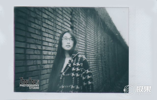 复古拍立得照片玩法,一键剪同款拍立得创意无极限