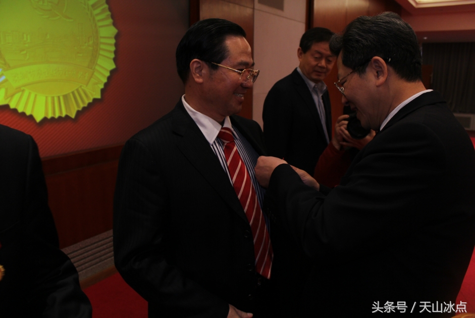 洪涛装饰产业园有限公司,洪涛装饰工程有限公司董事长