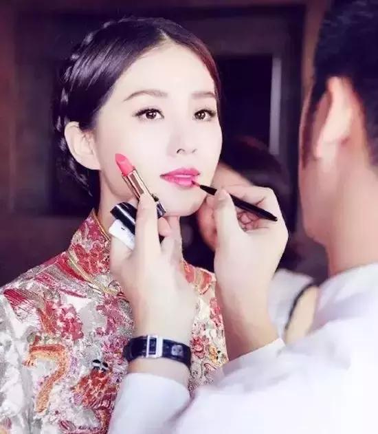 杨幂口红迪奥,杨幂钟爱平价货