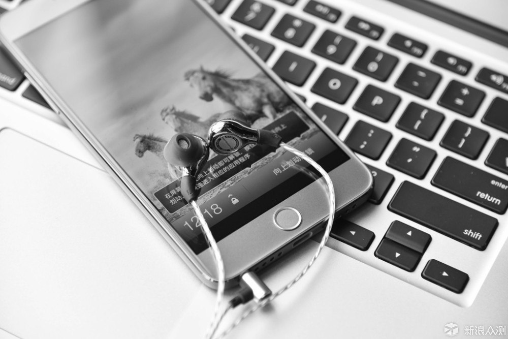 锤子vs苹果手机,锤子能和苹果比吗