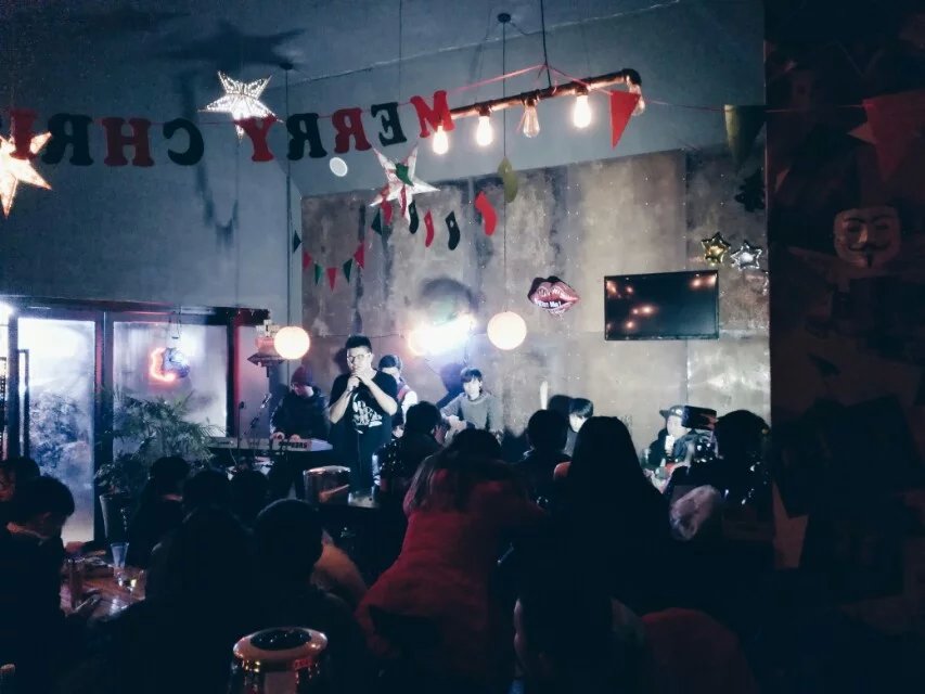 鎳掍汉寮瑰敱姝屾洸,鎳掍汉寮瑰敱