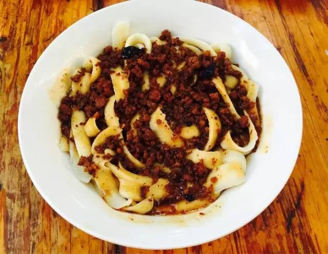 长沙好吃的学校街,长沙校门口美食