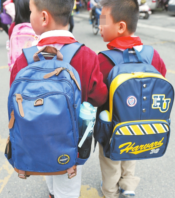 8090小学生书包,小学生书包700g重吗