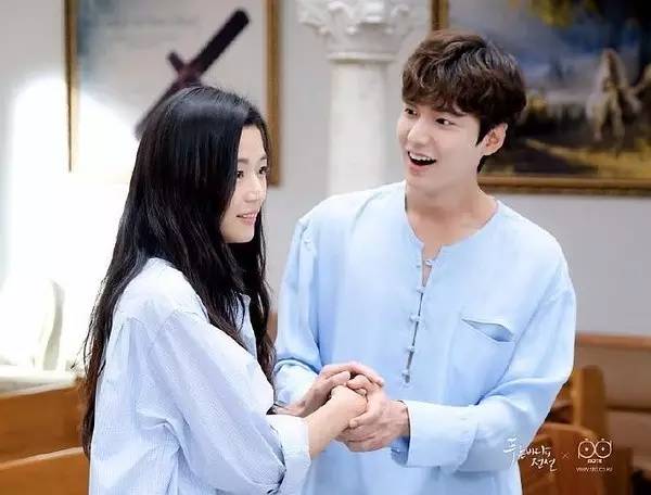 全智贤和李敏镐会不会恩爱,全智贤李敏镐西装