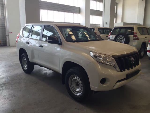 2018中东款丰田霸道2700落地多少钱,丰田霸道2700中东版七座多少钱